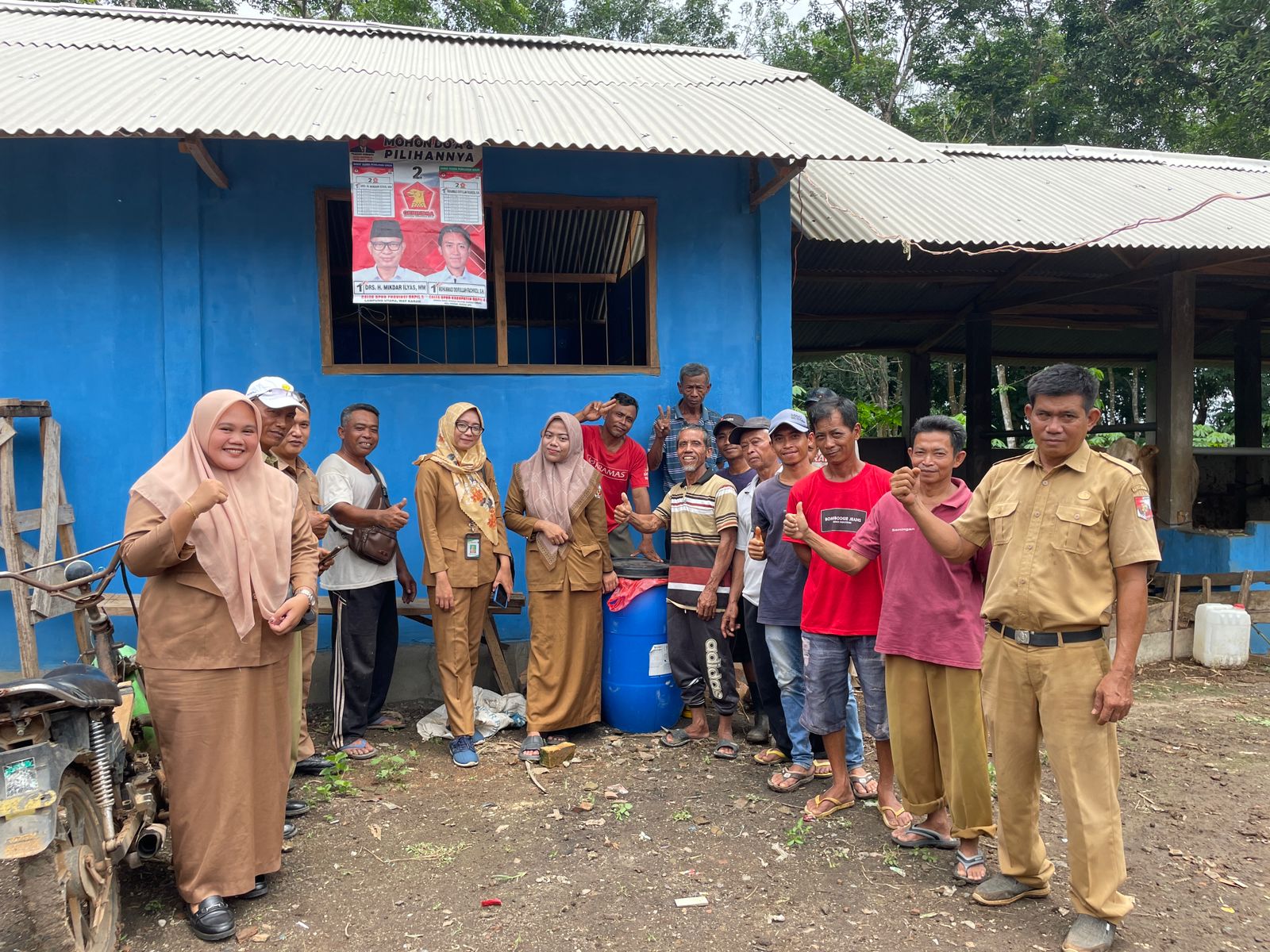 Demonstrasi Pembuatan dan Pemanfaatan Biourine/Mol Urine Sapi Empon-Empon