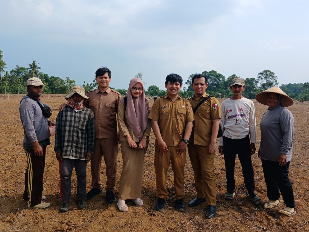 Perluasan Areal Tanam (PAT) Padi Gogo di Desa Cempaka Timur sebagai Upaya untuk Mendukung Ketahanan Pangan