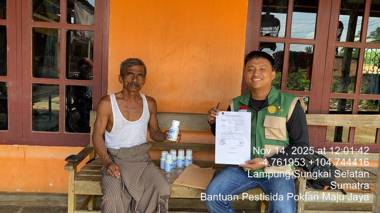 Mendukung Peningkatan Produksi Komoditas Padi, Penyuluh Pertanian Lapangan Kecamatan Sungkai Selatan menyalurkan Bantuan Fungisida yang berasal dari Dirjen Prasarana dan Sarana Pertanian (PSP) Kementerian Pertanian