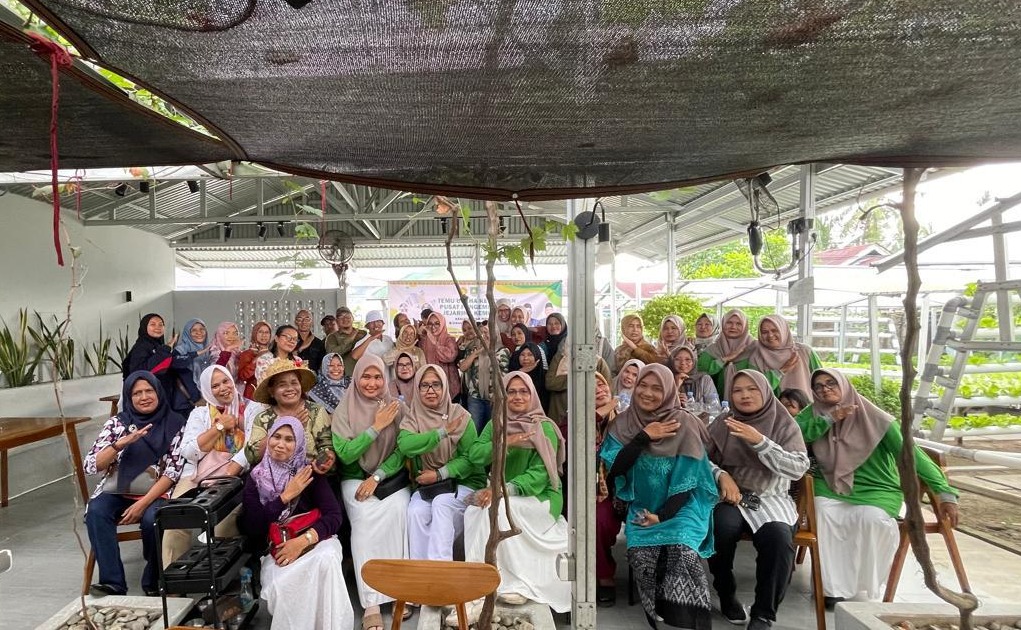 KEGIATAN TEMU USAHA KEMITRAAN TENTANG “AGROBISNIS HIDROPONIK” DI KECAMATAN MANDAU