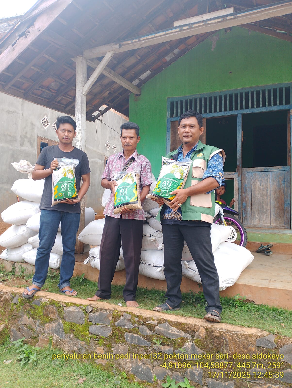 Pendampingan Penyaluran Bantuan Pemerintah Benih Padi Inpari 32 di Kecamatan Abung Tinggi