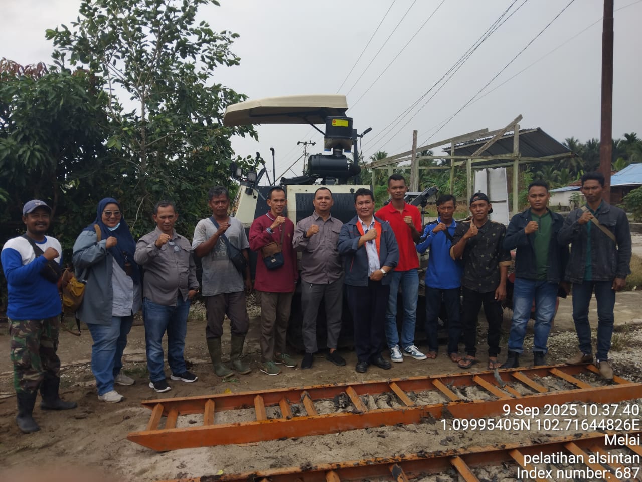PELATIHAN OPERATOR DAN PERBENGKELAN ALSINTAN BAGI PETANI