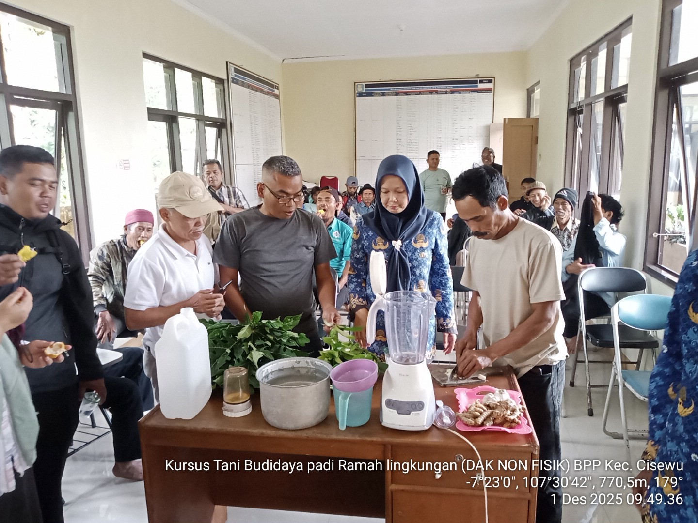 KURSUS TANI PEMBUATAN PESTISIDA NABATI