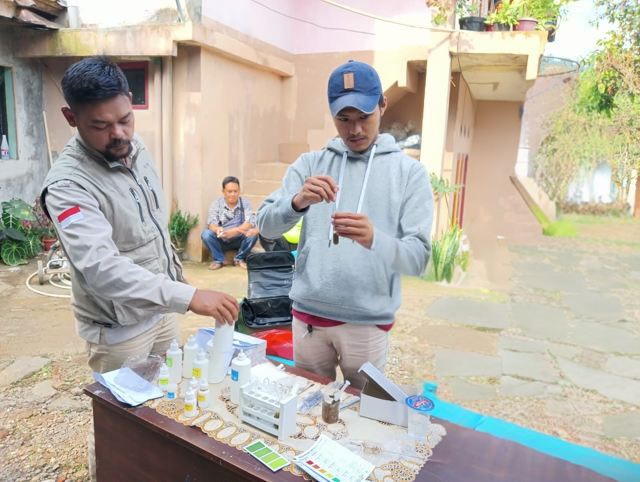 Praktik Perangkat Uji Tanah Sawah (PUTS)