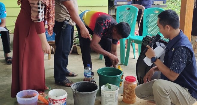PEMBUATAN PUPUK CAIR ORGANIK (POC) 