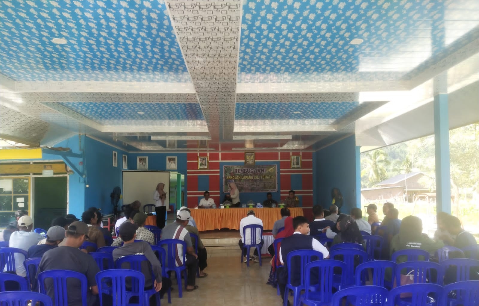 Sekolah Lapang (SL) Tanaman Padi sebagai Upaya Peningkatan Produksi dan Kapasitas Petani