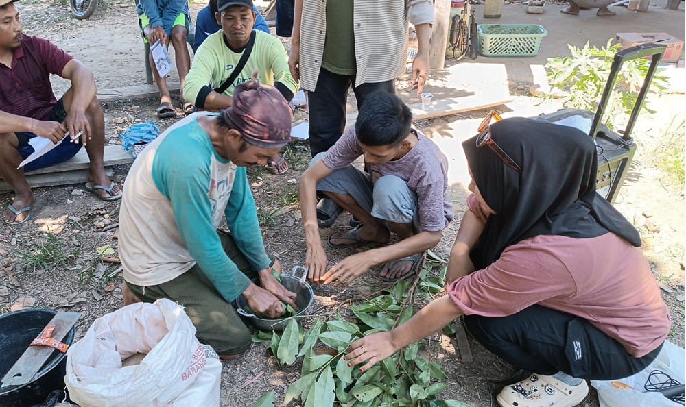 PESTISIDA NABATI DAUN SIRSAK