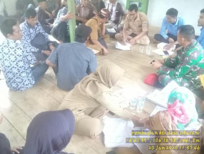 DISTRIBUSI KARTU TANI INDONESIA DI KECAMATAN CIRINTEN