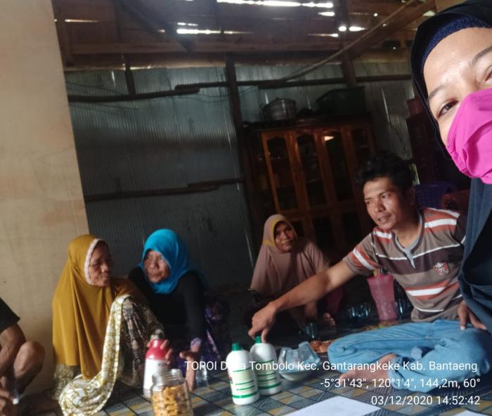 Penggunaan Pupuk Hayati pada Benih Padi di sekretariat KT Toroi, Desa Tombolo, Kec. Gantarangkeke, Kab. Bantaeng