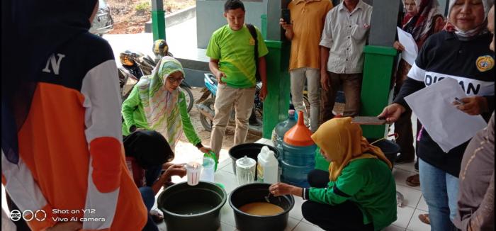 PESTISIDA DAN PUPUK ALAMI CARA PENERAPAN PENGENDALIAN HAMA TERPADU