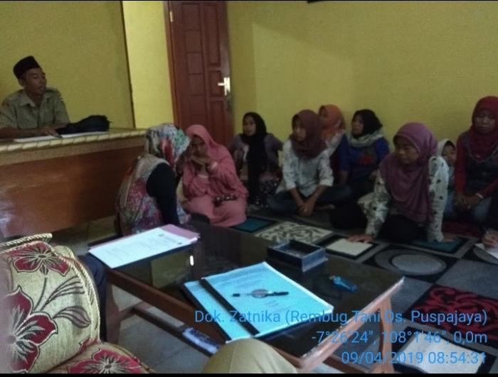 Rembug Tani Desa Puspajaya di Kelompoktani Jaya Mukti dengan dihadiri oleh perwakilan Muspika Kecamatan Puspahiang 