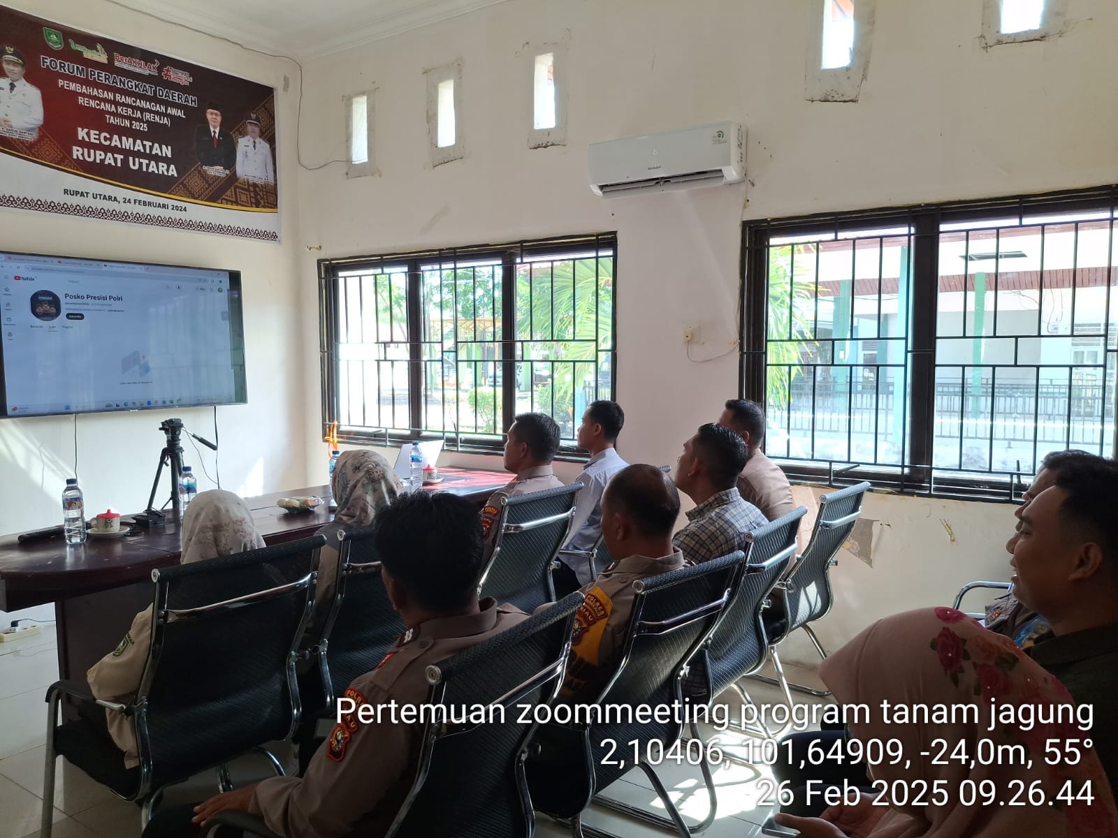 Zoom Meeting Panen Jagung Serentak Tahap 1 Bersama Kapolsek Kecamatan Rupat Utara dalam Rangka Dukung Swasembada Pangan Nasional
