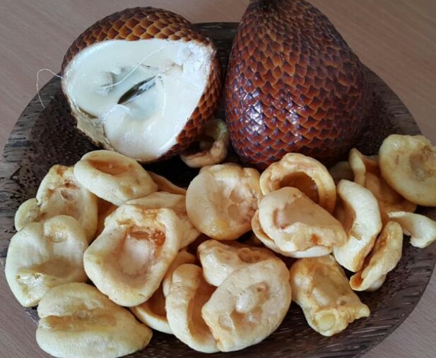 Membuat Kripik Salak