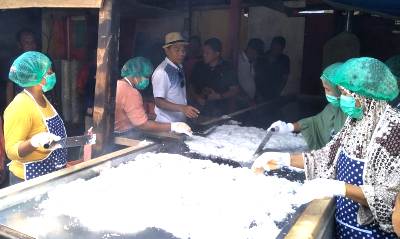 MELIHAT PELUANG BISNIS MELALUI  VIRGIN COCONUT OIL (VCO)