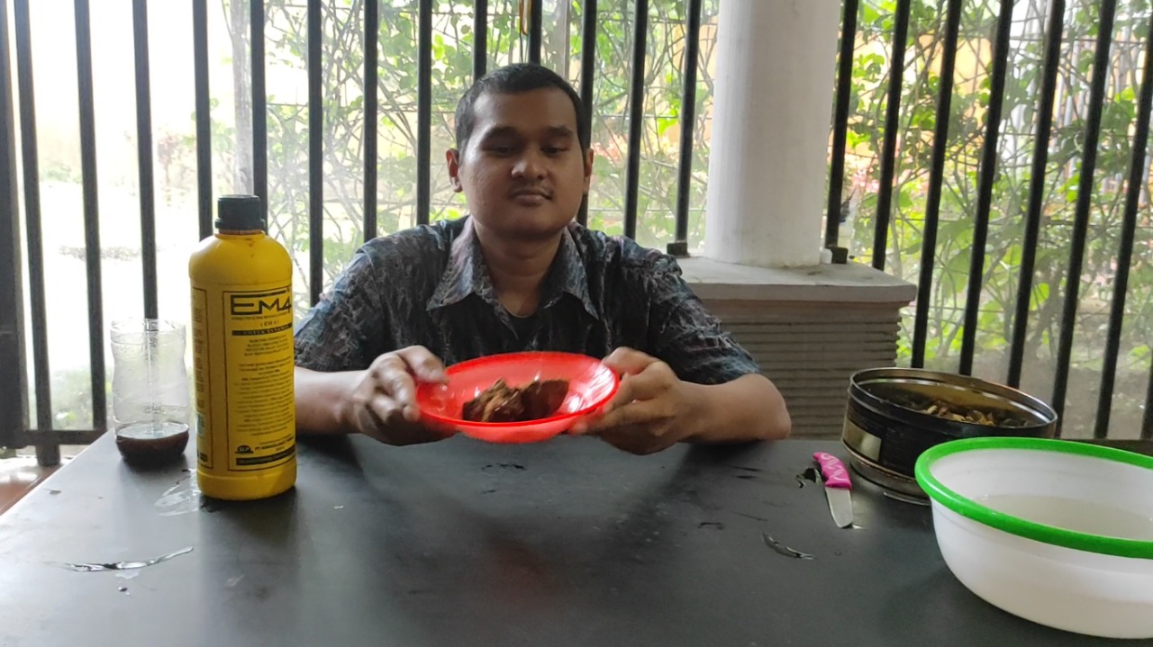 Pupuk Organik Cair (poc)