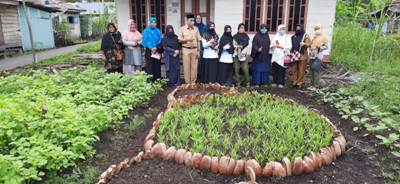 KUNJUNGAN DINAS PANGAN TANAMAN PANGAN DAN HORTIKUTURA PROVINSI RIAU DI KELOMPOK WANITA TANI PERTIWI