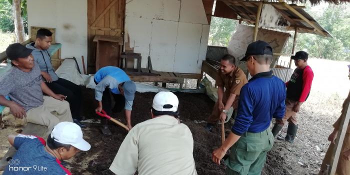 Persiapan Demplot Bpp Hantakan Membuat Bokashi Dari Kotoran Sapi