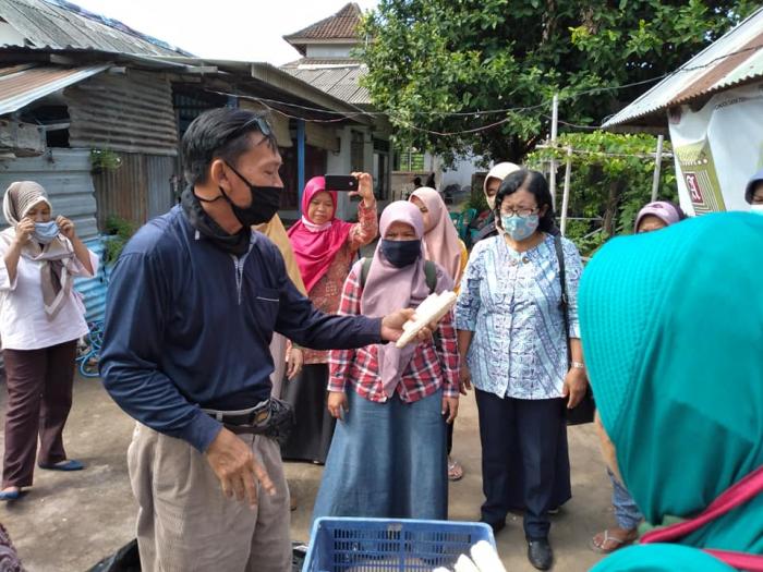 Meningkatkan Nilai Tambah Bongkol Jagung Menjadi Jamur