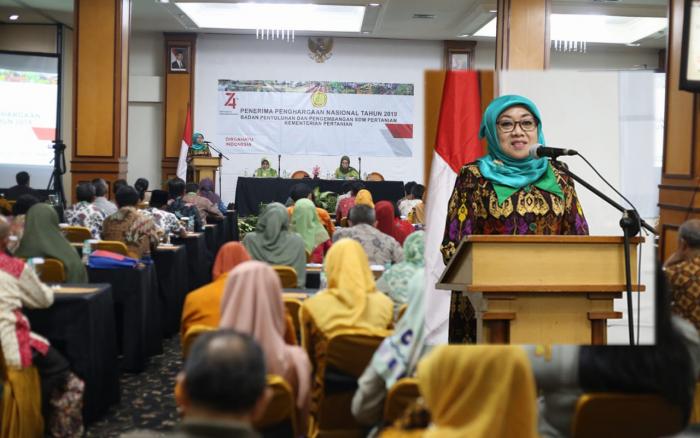 penyuluh ADALAH Ã¢â‚¬ÂMenteriÃ¢â‚¬Â yang sesungguhnya dan  petani ADALAH Ã¢â‚¬Âpejuang panganÃ¢â‚¬Â