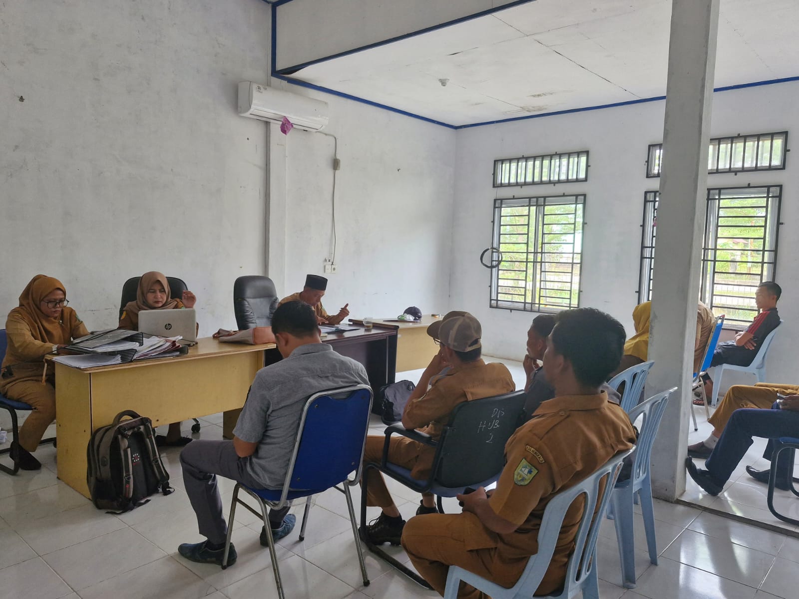 "Pertemuan Bulanan Penyuluh Pertanian dan Peternakan : Evaluasi dan perencanaan"