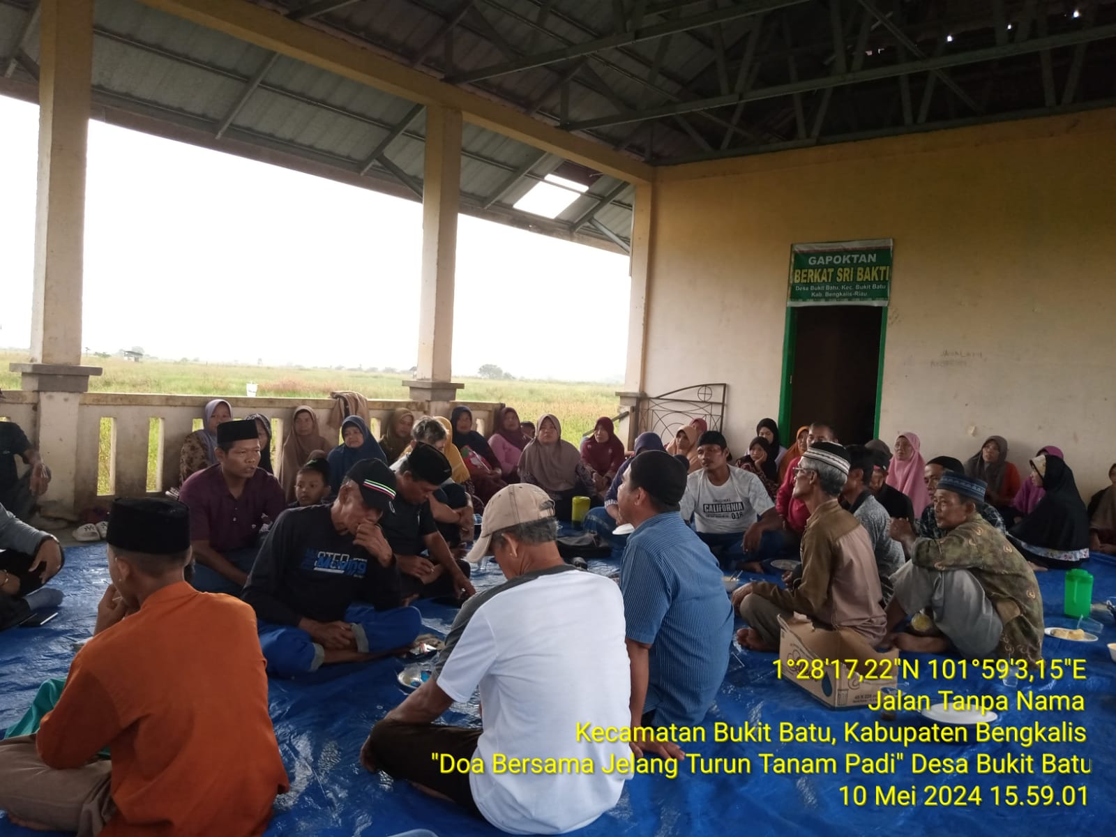 Panjatkan Doa Bersama Awal Tanam Padi Desa Bukit Batu