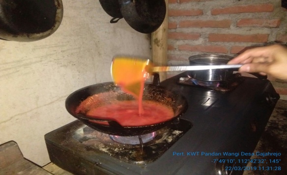 PEMBUATAN SAUS CABE