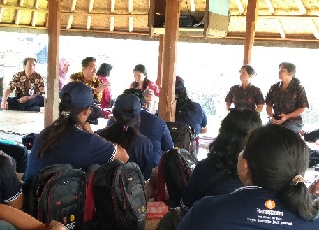 KELOMPOK WANITA TANI (KWT) MAWAR LANGGENG SARI MENERIMA  KUNJUNGAN PENGURUS KWT  KABUPATEN KARANGASEM 