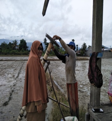 PERILAKU PETANI DALAM PENGELOLAAN USAHATANI  DI KELOMPOK TANI DI DESA LATOWU
