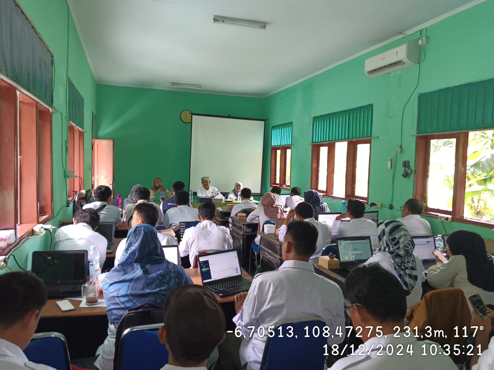 BUDIDAYA KOPI LIBERIKA PADA LAHAN GAMBUT