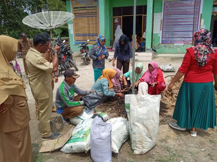 Pembuatan Arang Sekam Sebagai Media Tanam