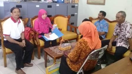 Mengembangkan Kerjasama dalam dan antar Kelompoktani