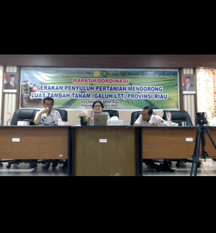 Zoom Meeting Rapat Koordinasi Gerakan Penyuluh Pertanian Mendorong Luas Tambah Tanam (galuh Ltt) Provinsi Riau.