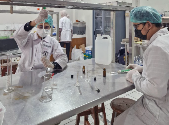 Gali Potensi Serai Dapur dan Cengkeh, Mahasiwa Universitas Brawijaya Racik Formula Kendalikan Penyakit Scabies pada Ternak